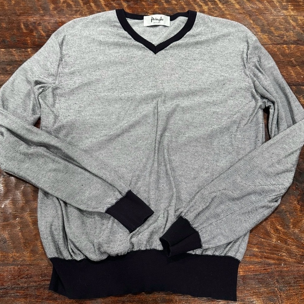 Pringle Scotland Gray V-Neck cotton top with Black Trim‎ size M